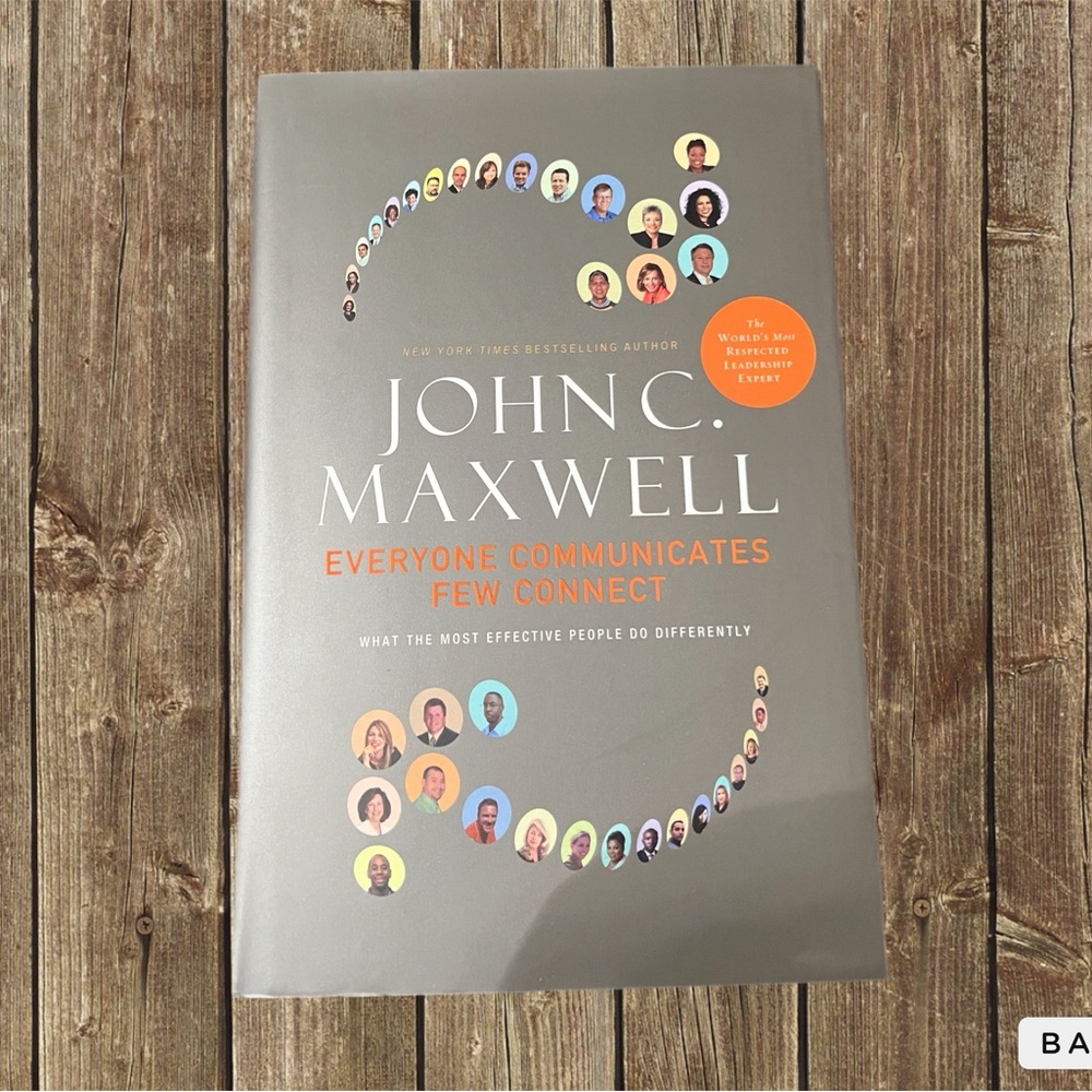 John C. Maxwell Everyone Communicates Few Connect NY Bestselling Author